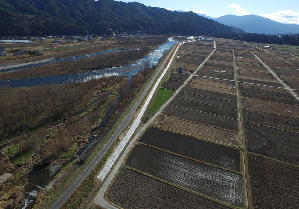 H27堤防補強　完成全景２