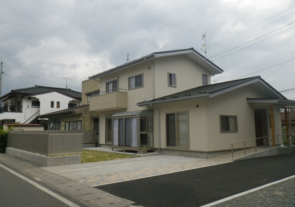 １　完成